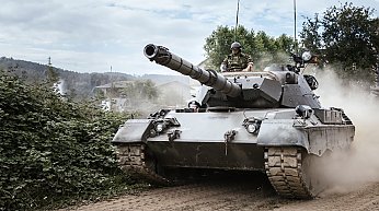 В Германии заявили, что решение о поставках танков Украине ведет к третьей мировой войне