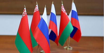 Александр Лукашенко и Владимир Путин в Кремле вместе провели международный телефонный разговор