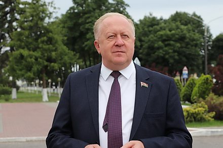 «Польские власти должны прекратить это безумие». Член Совета Республики Национального собрания, председатель Гродненского областного объединения профсоюзов Виктор Лискович – о ситуации с мигрантами на границе