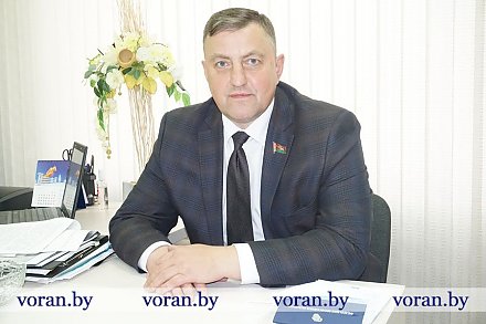 Депутат Палаты представителей Национального собрания Республики Беларусь Александр Маркевич работал в своем избирательном округе — на Вороновщине