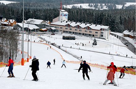 Приглашает горнолыжный курорт «Силичи»