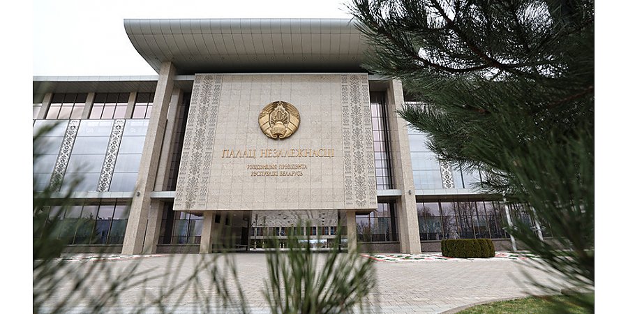 Александр Лукашенко про секрет успешного лидера: я безмерно уважаю и люблю свой народ, работаю, а не властвую