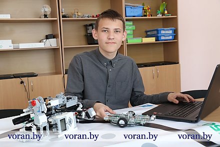 VRемя успеха Дениса Мицкевича