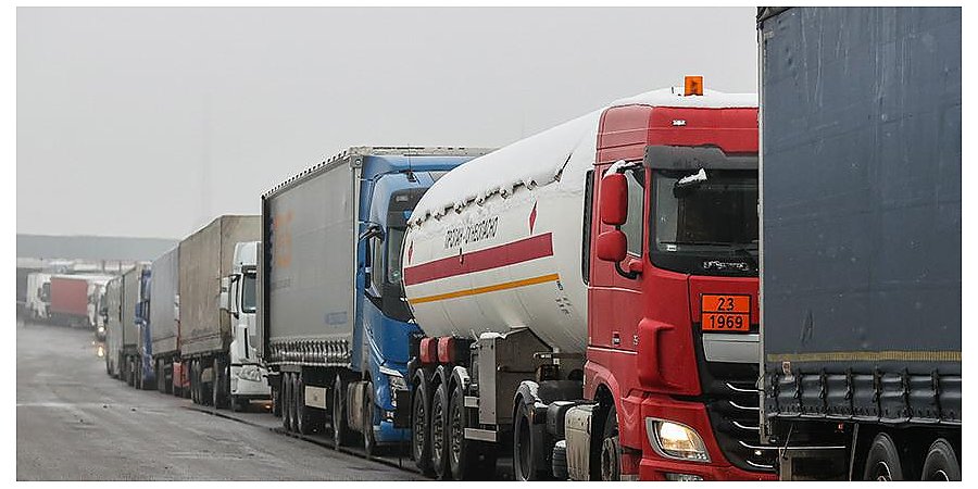 ГПК: ситуация на границе остается напряженной, въезда в ЕС ожидают более 3,4 тыс. фур