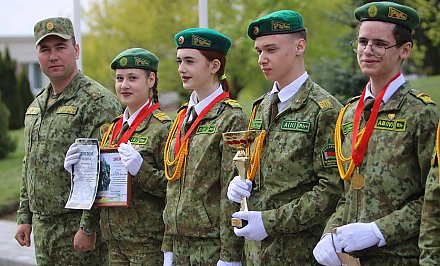 В Гродненской пограничной группе состязались юные пограничники