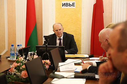 Владимир Кравцов: “Обращения граждан совпадают с планами по благоустройству Ивья”