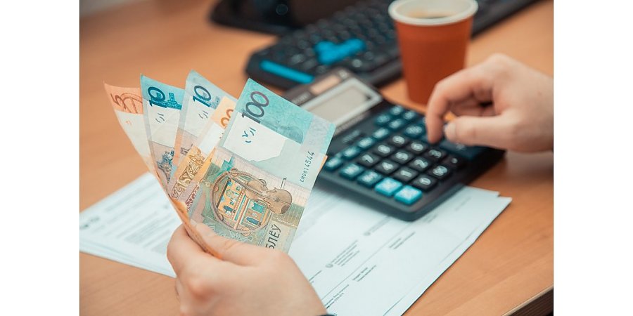 Средняя ноябрьская зарплата в Беларуси увеличилась
