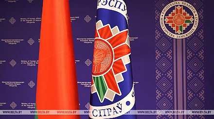 МИД: Беларусь обеспокоена бесконтрольным наращиванием странами НАТО поставок вооружений в Украину