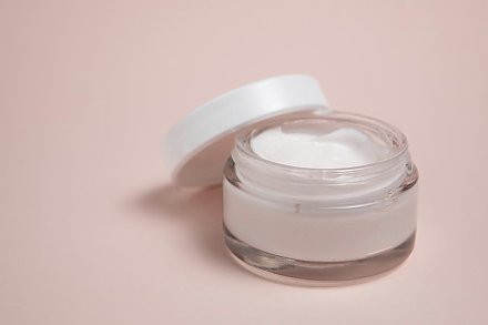 И для сухой, и для проблемной кожи: дерматолог рассказала о пользе косметики с пантенолом