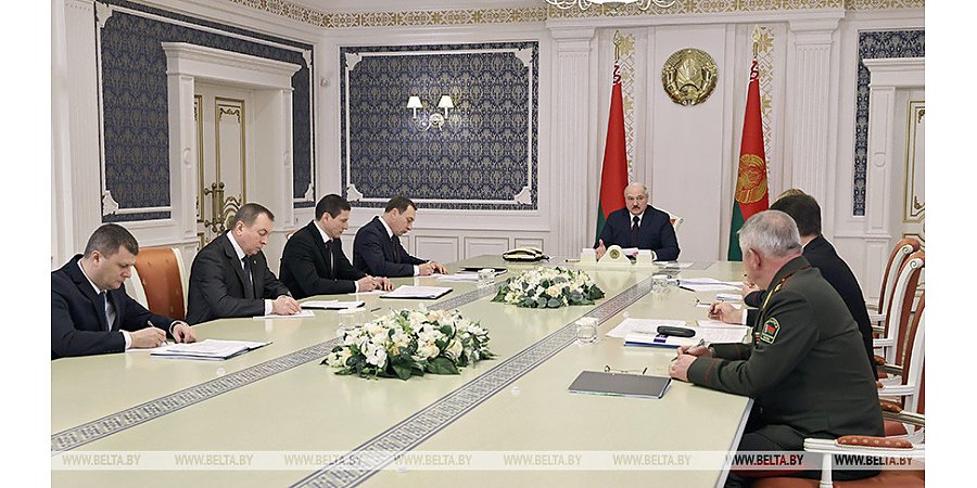 Лукашенко одобрил введение биометрических документов, но отдельные моменты поручено доработать