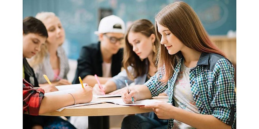 Какие документы понадобятся молодежи для трудоустройства на время летних каникул