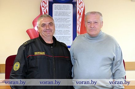 Служили два товарища