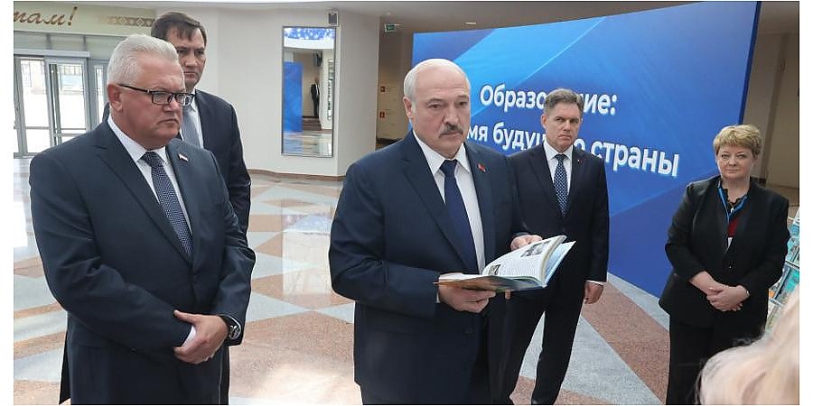 "Дело хорошее, конечно" - Александр Лукашенко оценил Единый информационно-образовательный ресурс