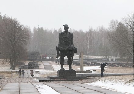 Обращение Президента Беларуси к соотечественникам по случаю 75-летия хатынской трагедии