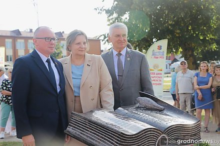 «Верабейкі» расхінулі крылы: у Лідзе адкрыўся новы арт-аб’ект