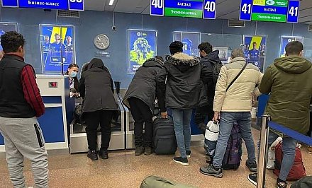 В аэропорту "Минск" открылась регистрация на рейс Iraqi Airways, на котором мигранты смогут вернуться на родину