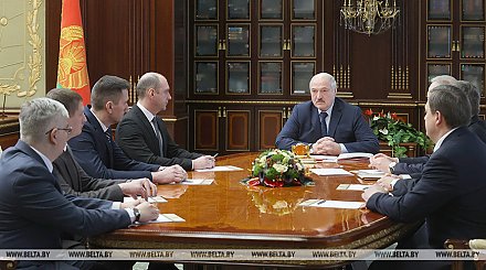 Лукашенко: мы практически обновили руководство страны и регионов на людей нового поколения