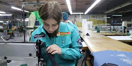 В Гродненской области студотряды не теряют популярность – работа кипит на заводах, в детских лагерях и больницах