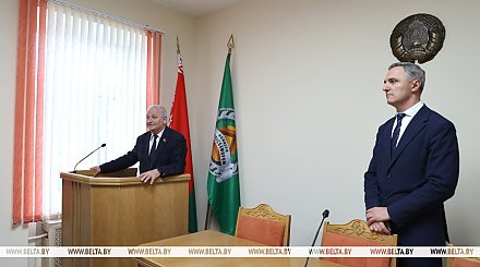Инвестиции, диверсификация экспорта и бизнеса. Пархомчик поставил задачи новому главе "Беллесбумпрома"