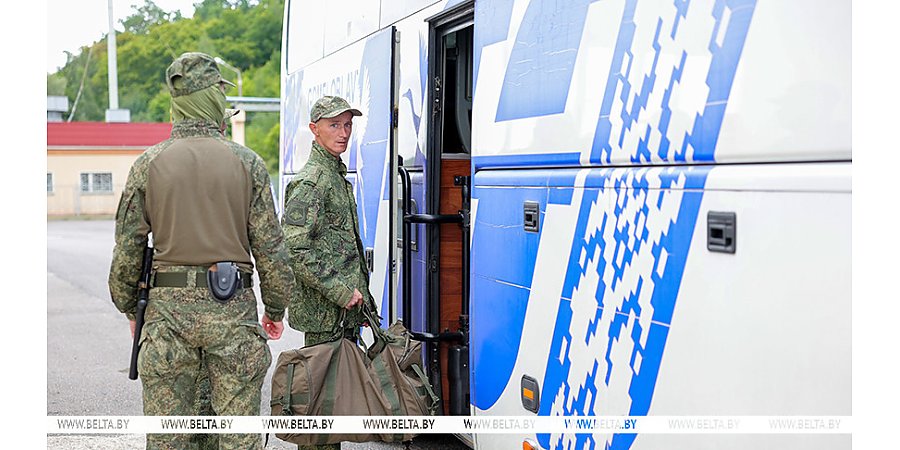 "Скорее обнять родных". Обмен военнопленными между Россией и Украиной провели на территории Беларуси
