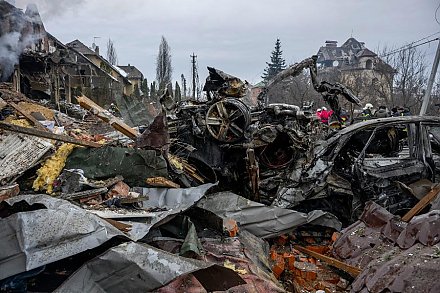 Тернистый путь к миру