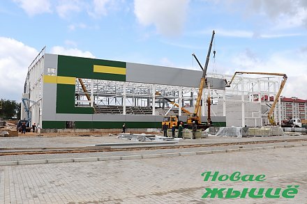 В Новогрудке возводят масштабный комплекс игровых видов спорта с бассейном, инклюзивной инфраструктурой и возможностью для прямых телетрансляций