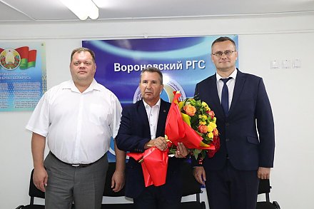 Председатель облисполкома Владимир Караник поздравил медиков-первокурсников с началом нового учебного года (+видео)