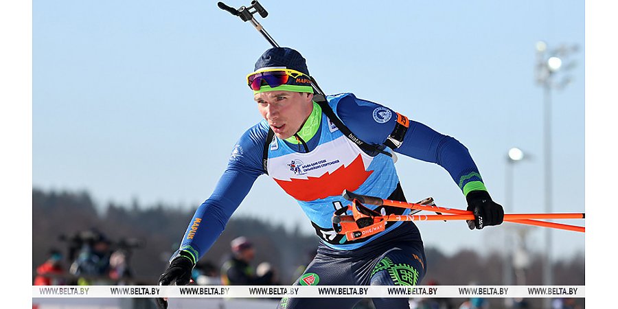 Антон Смольский одержал победу в спринте на первом этапе Кубка России