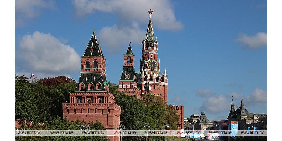 Александр Лукашенко присутствует на Параде Победы на Красной площади в Москве