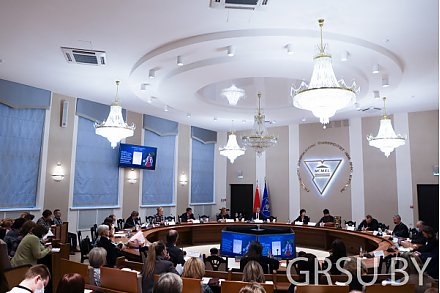 В ГрГУ имени Янки Купалы проходят Х Коложские чтения. В этот раз они объединили около 400 участников