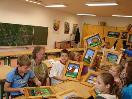 Гродненское областное отделение «Белорусский детский фонд» совместно с немецкими художниками принял участие в  Международном художественном проекте «Дети приветствуют детей»