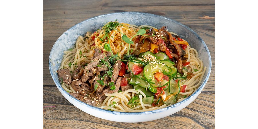 Корейский холодный суп, который освежит в жаркий день: рецепт кукси
