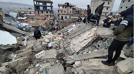 Число погибших при землетрясении в Турции достигло 1014, в Сирии - 403 жертвы
