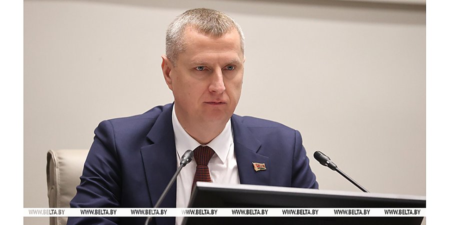 Новые предприятия, арендное жилье, соцпакет. Дмитрий Крутой о закрепляемости кадров в регионах