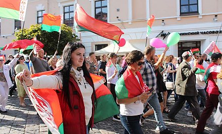 За мирную Беларусь, против раскола в обществе. В центре Гродно прошла акция в поддержку мира и спокойствия в стране