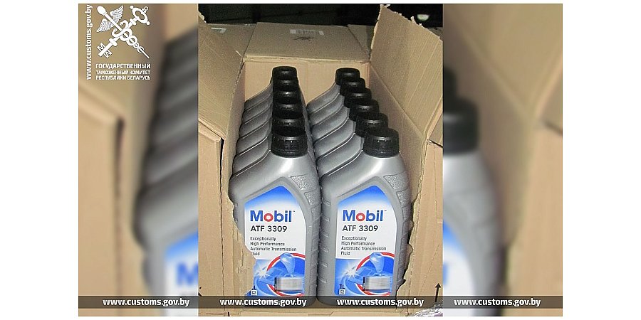 Фактически обман. Таможенники пресекли попытку незаконного перемещения через границу моторного масла