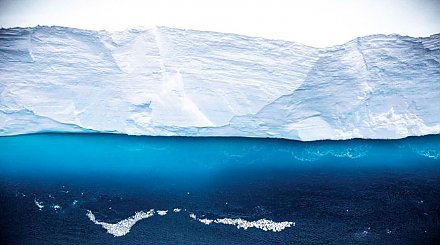Самый большой в мире айсберг А-76 откололся от Антарктиды