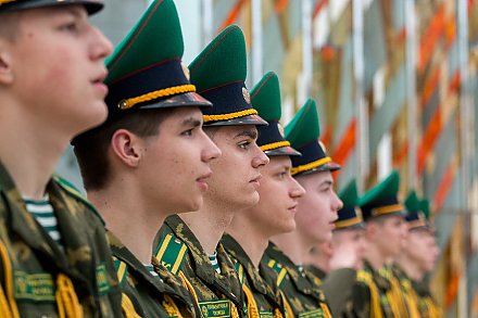 Командование Гродненской пограничной группы приглашает юношей на военную службу по контракту