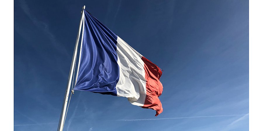 Во Франции стартовал второй тур голосования на парламентских выборах