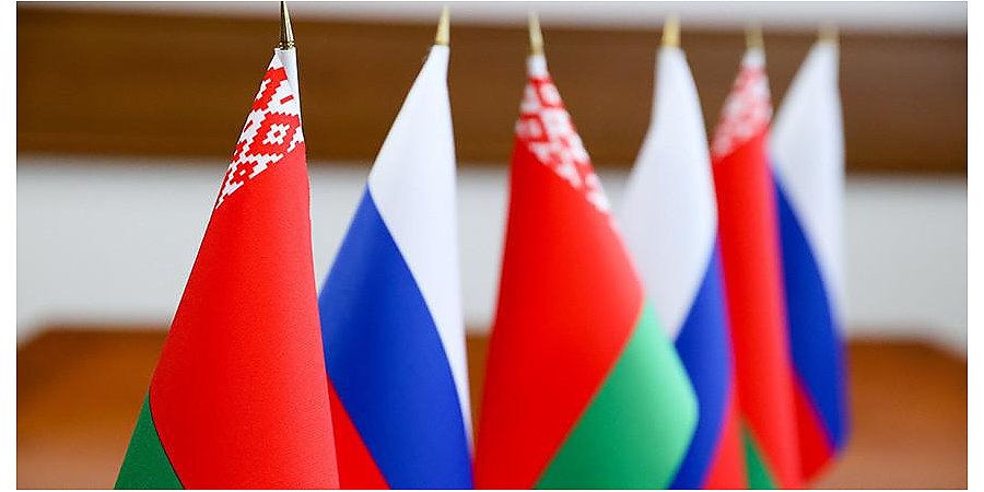 Александр Лукашенко и Владимир Путин провели телефонный разговор и договорились о личных контактах в ближайшее время