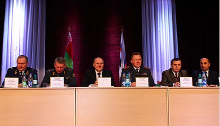 Если служить, то безупречно