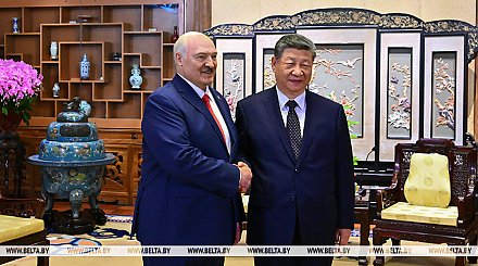 Поднебесная, страна тысячи островов, Золотая земля и главный праздник. Итоги недели Президента