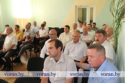 В Вороновском районе на базе ОАО «Вороновская сельхозтехника»  8 августа  были подведены итоги работы предприятий ГУП «Гроднооблсельхозтехника» за январь-июнь 2017 года