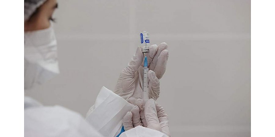 «Титр 1 870. Теперь понимаете, почему говорят о двухлетней защите?» Врач — об иммунитете после прививки «Спутником V»