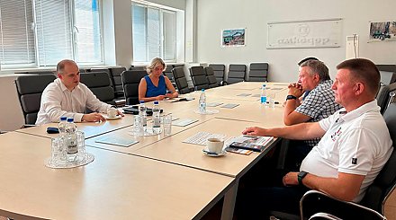 "АМКОДОР" укрепляет сотрудничество с российскими сельскохозяйственными предприятиями