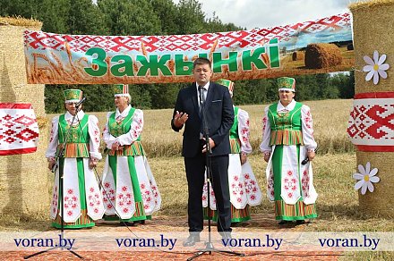 В сельхозпредприятии «ГМК-Агро» прошли зажинки 
