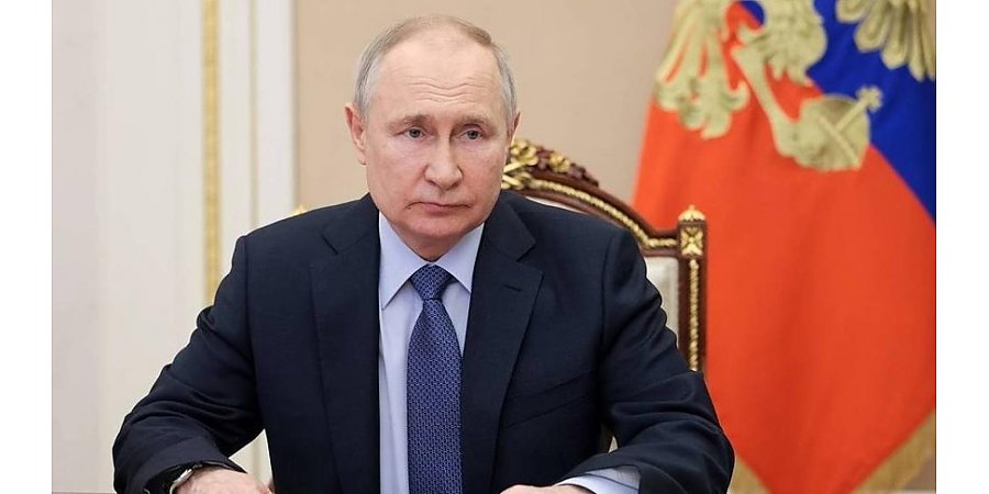 Владимир Путин подписал закон о пожизненном лишении свободы за госизмену