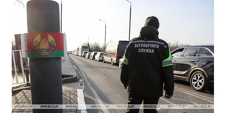 ГПК: очередь грузовиков и легковушек на въезд в Польшу продолжает увеличиваться