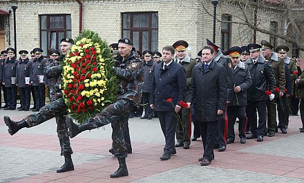 Служба закону, народу, Отечеству. Торжественный митинг, посвященный Дню белорусской милиции, прошел в Гродно