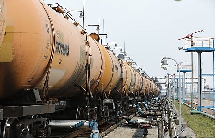 Из порта Клайпеды на белорусские заводы отправилась новая партия нефти